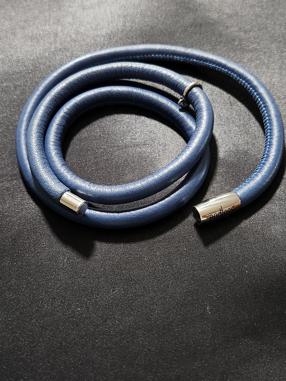 ​Endless Jewelry Blue Leather Triple Wrap Bracelet Silvertone Magnetic Clasp - Picture 3 of 4